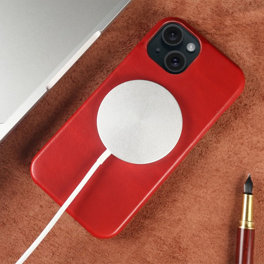 Strapazierfähige Hülle aus echtem Leder – Für iPhone 15 Pro Max (MagSafe)