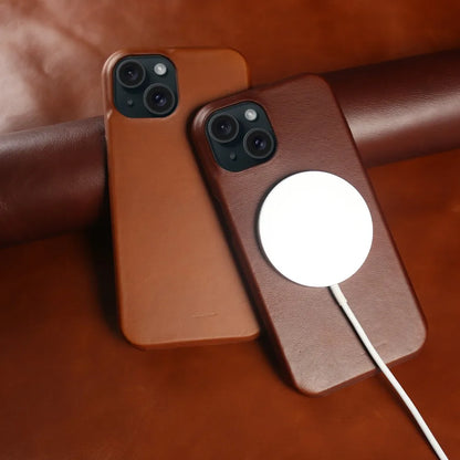 Strapazierfähige Hülle aus echtem Leder – Für iPhone 15 Pro Max (MagSafe)